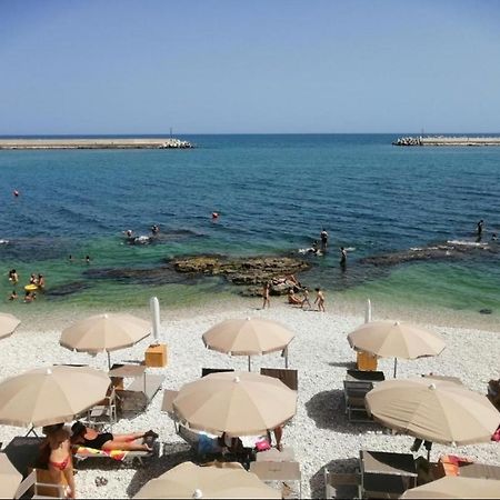 Tre Metri Sopra Il Mare Villa บิสเชลเย ภายนอก รูปภาพ
