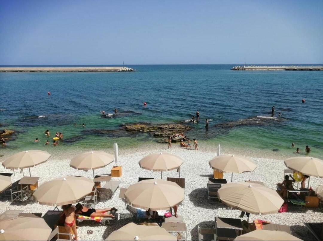 Tre Metri Sopra Il Mare Villa บิสเชลเย ภายนอก รูปภาพ